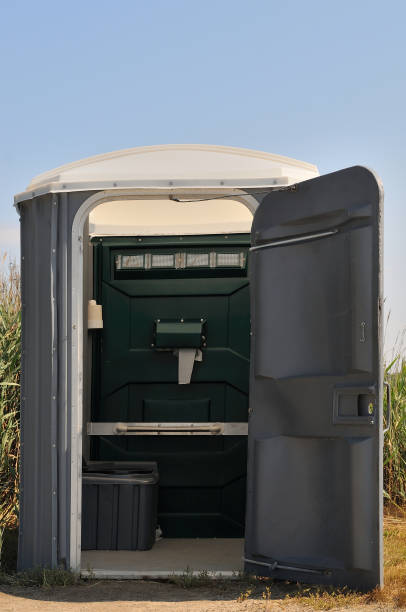 Best Portable restroom trailer rental  in Trenton, OH